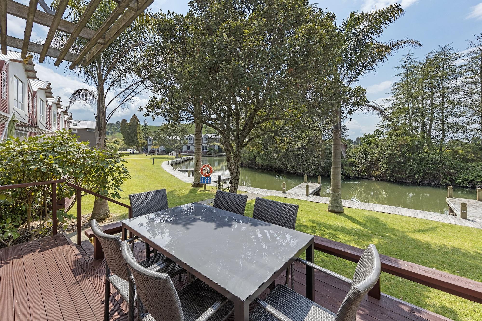 Ramada By Wyndham Marama 4*
